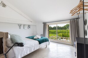 4 camere, ferro/asse da stiro, culla da viaggio, Wi-Fi gratuito