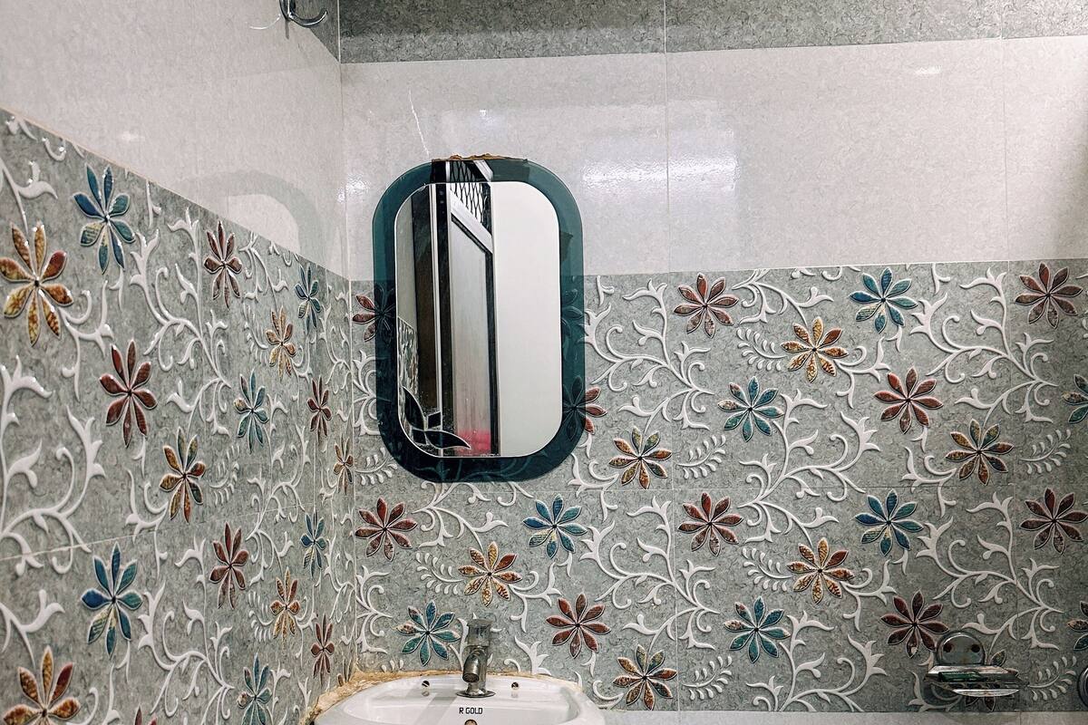 Dusche, Handtücher, Seife, Toilettenpapier