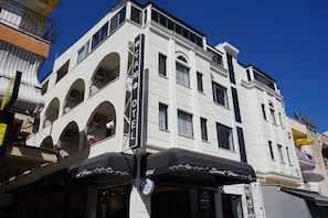 Exterior - Çam otel (Altinoluk)