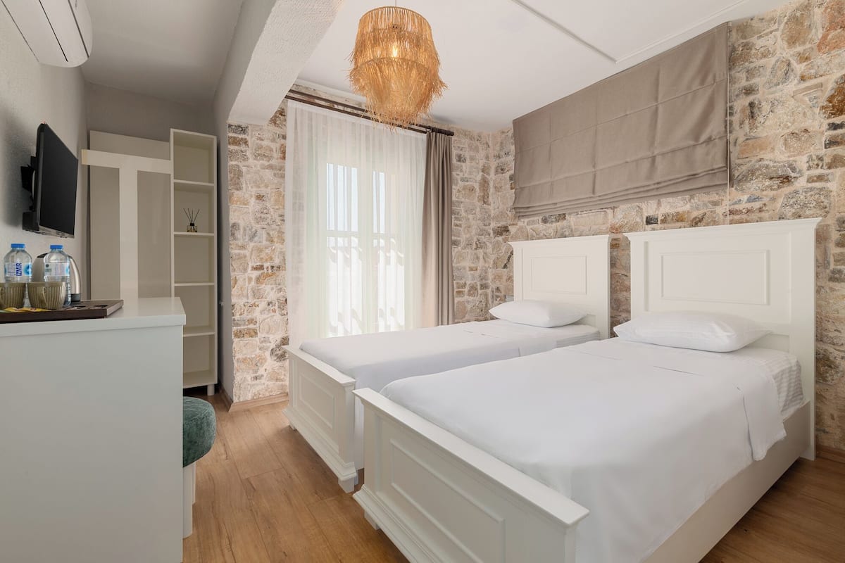 Standart Twin Bed Oda