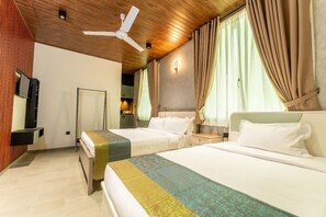 Deluxe Triple Room, Balcony, Garden View - Grand Minaro  (Welipillawa)