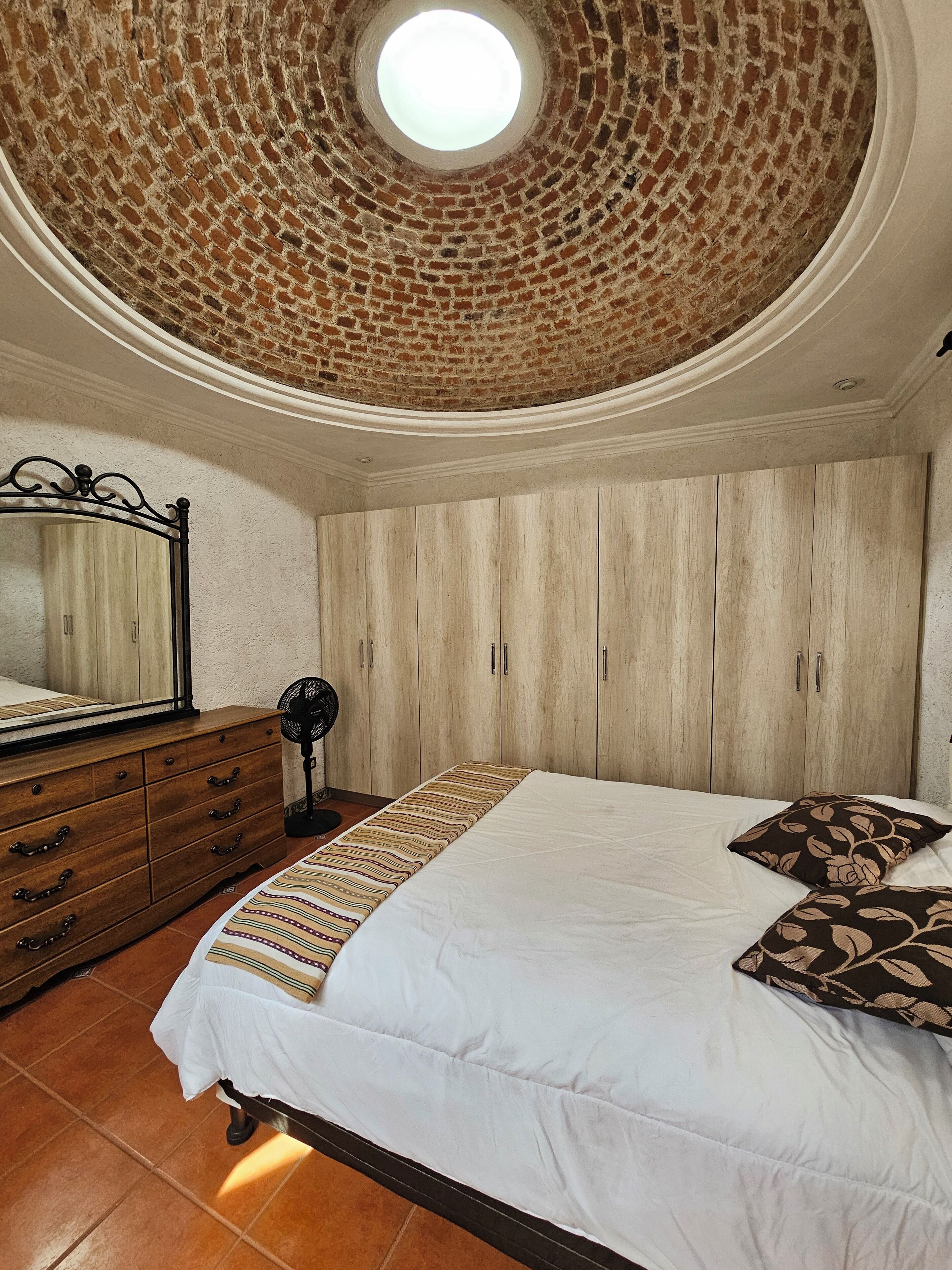 Suite, 1 King Bed, Housekeeping | Free WiFi
