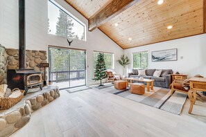 TV, fireplace, offices