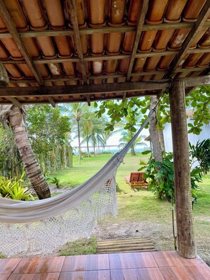 Familiesuite, terrasse, strandutsikt | Wi-fi (inkludert)