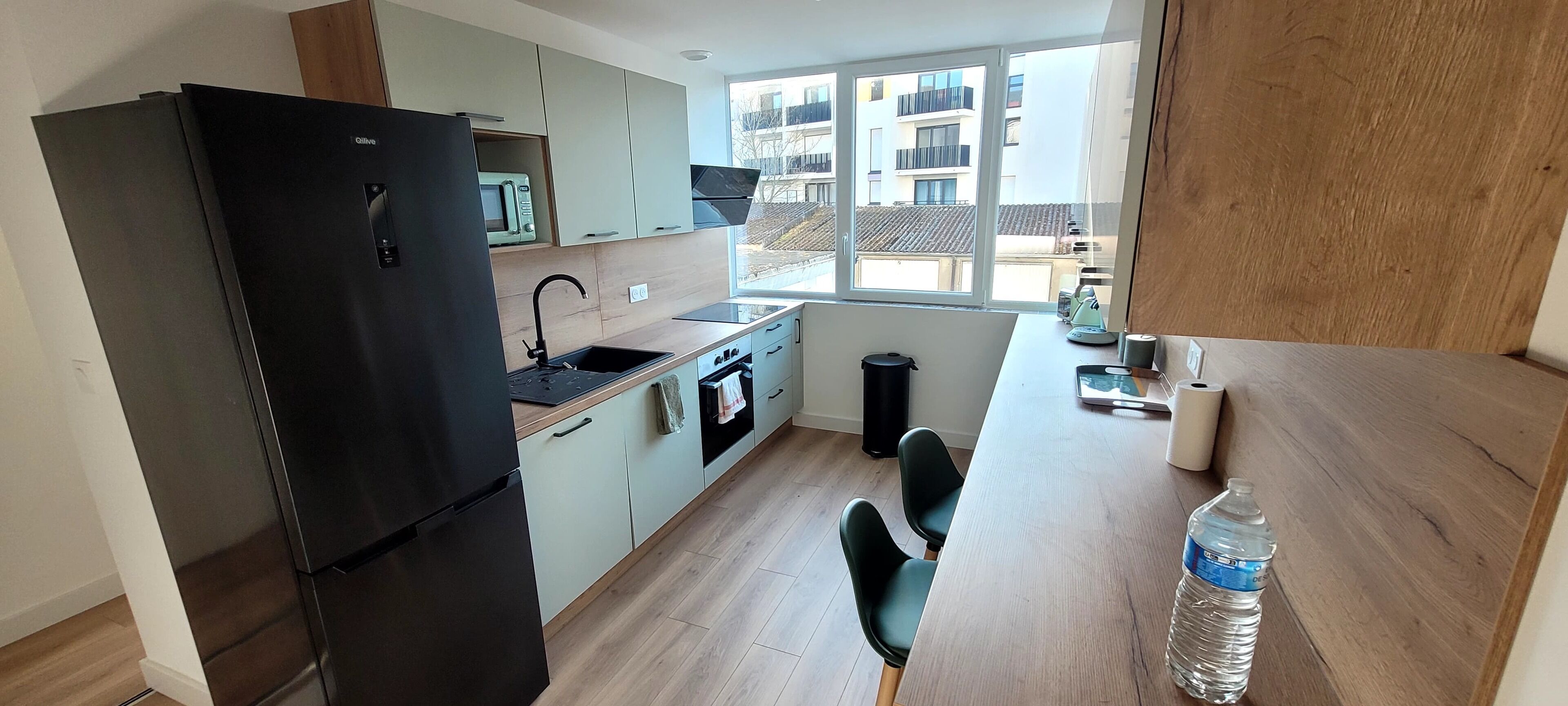 Micro-ondes, four, plaque de cuisson, lave-vaisselle