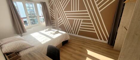 3 chambres, fer et planche Ă repasser, Wi-Fi, draps fournis