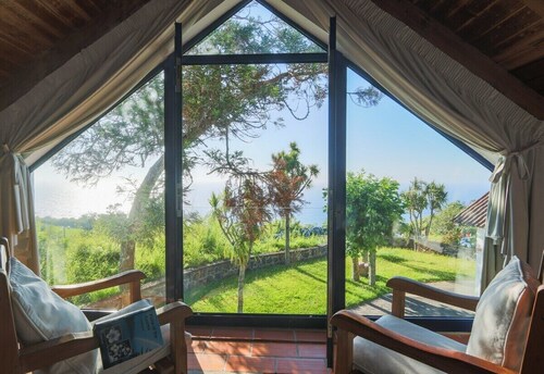 GuestReady - Blue OceanView Relaxing Cottage