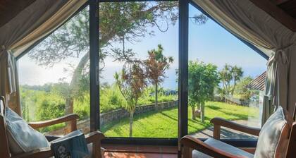 GuestReady - Blue OceanView Relaxing Cottage