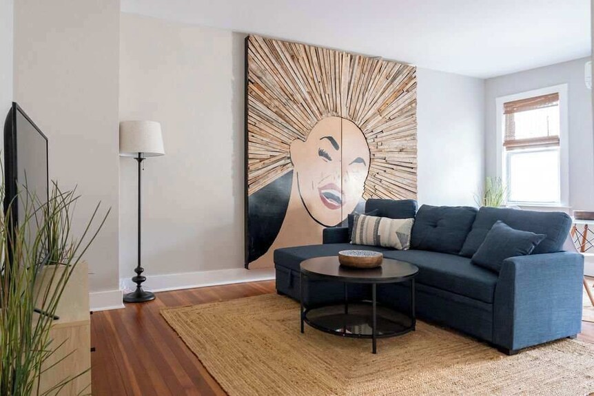 Stylish Broadway Stay Near Shops & Waterfront - 뉴포트