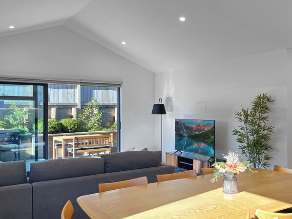 صورة غير مصنفة، 1 من 40، زرّ