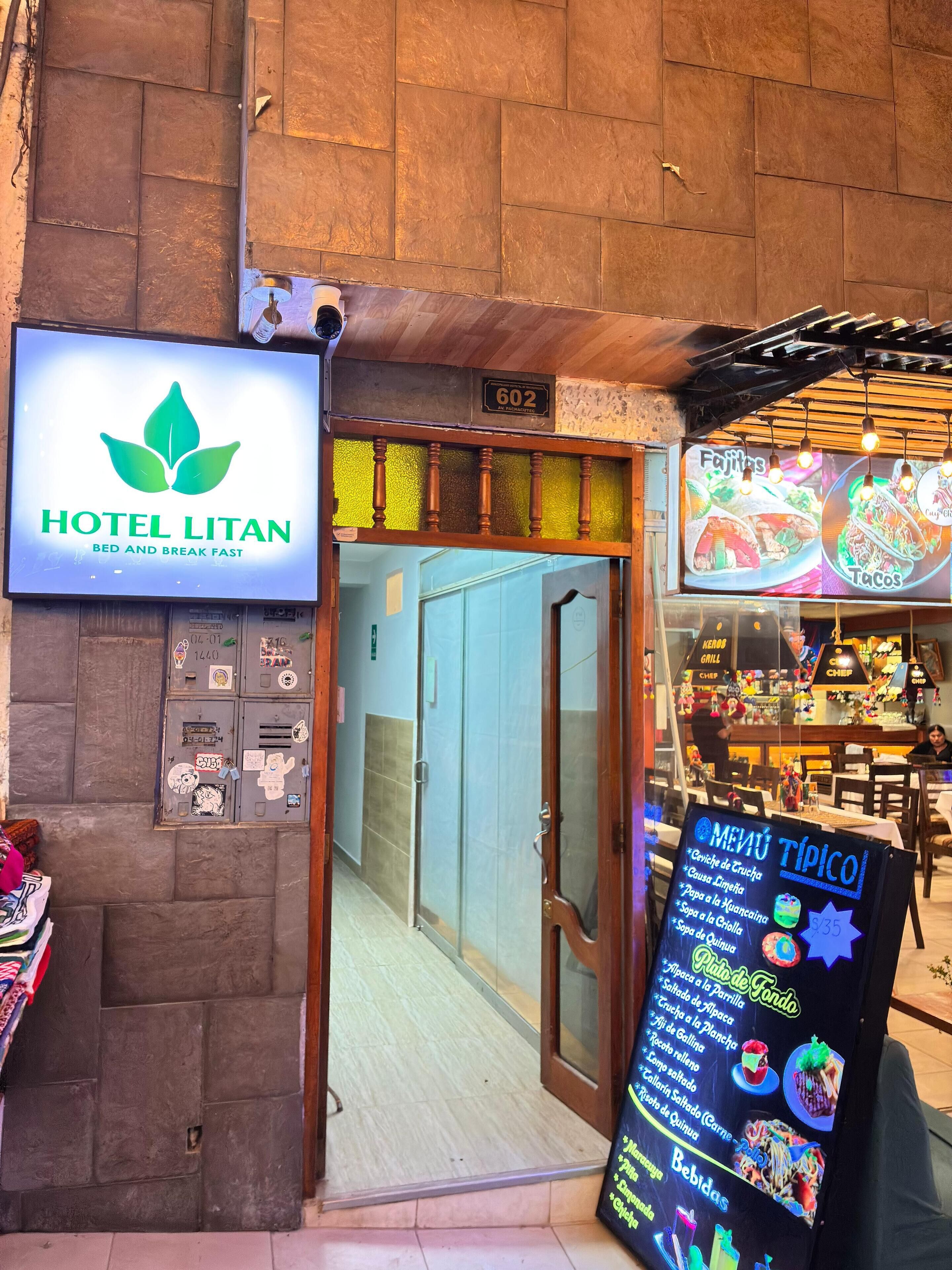 Fachada de la propiedad