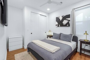 1 室のベッドルーム、デスク、アイロン / アイロン台、WiFi