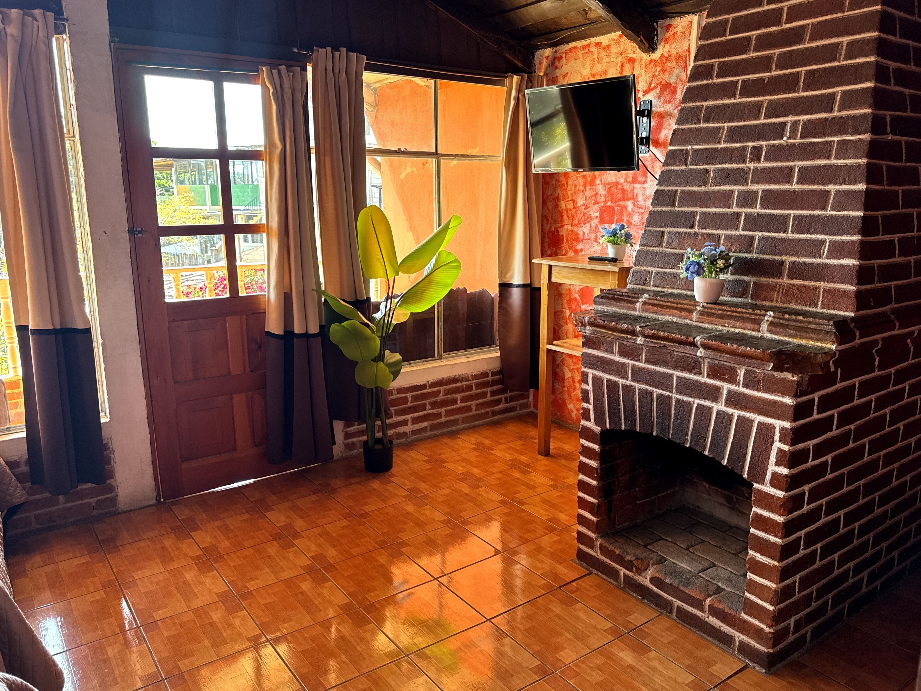 Quarto família, sacada, vista para o lago | Wi-Fi de cortesia