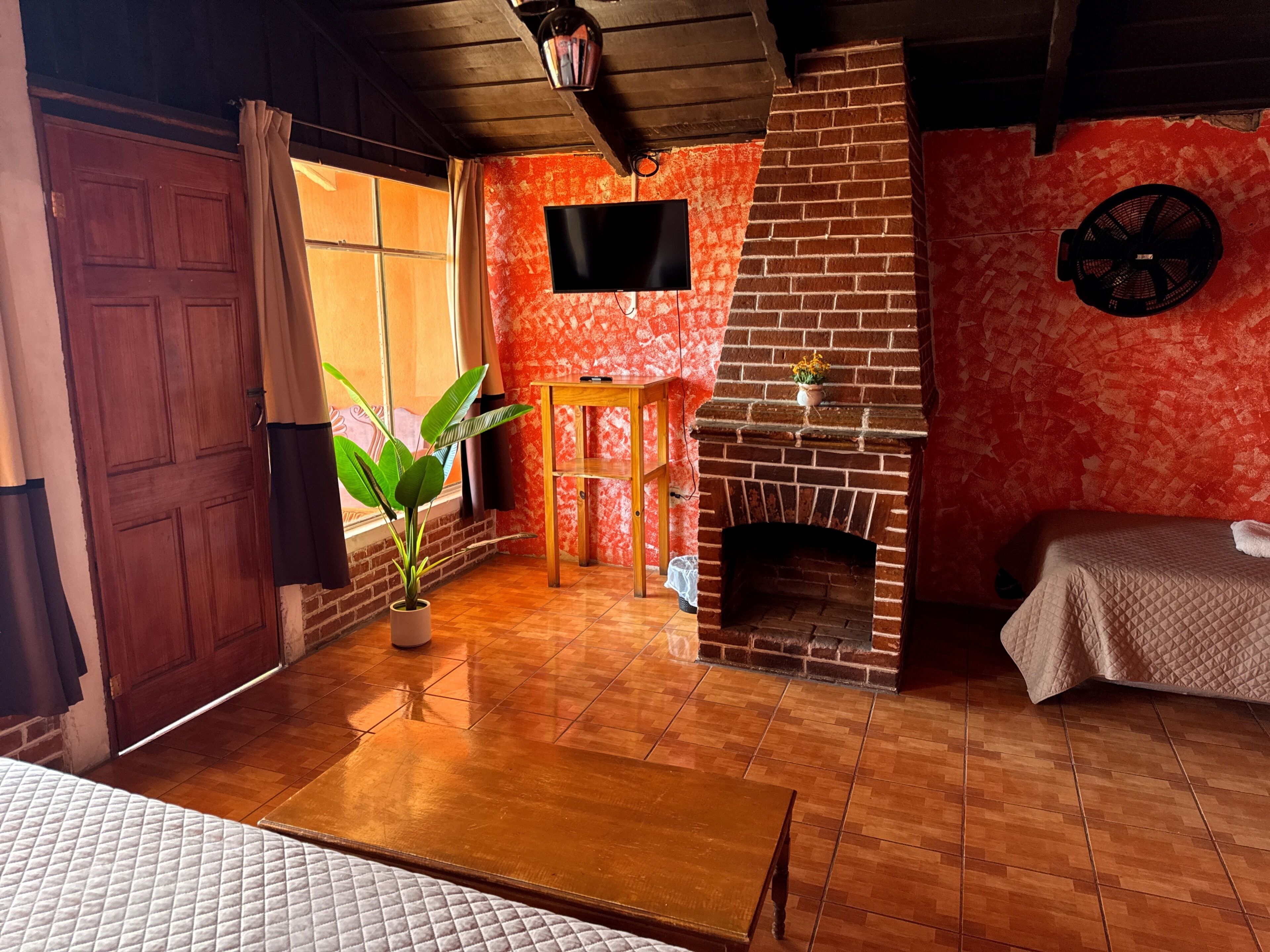 Quarto clássico, sacada, vista para o lago | Wi-Fi de cortesia