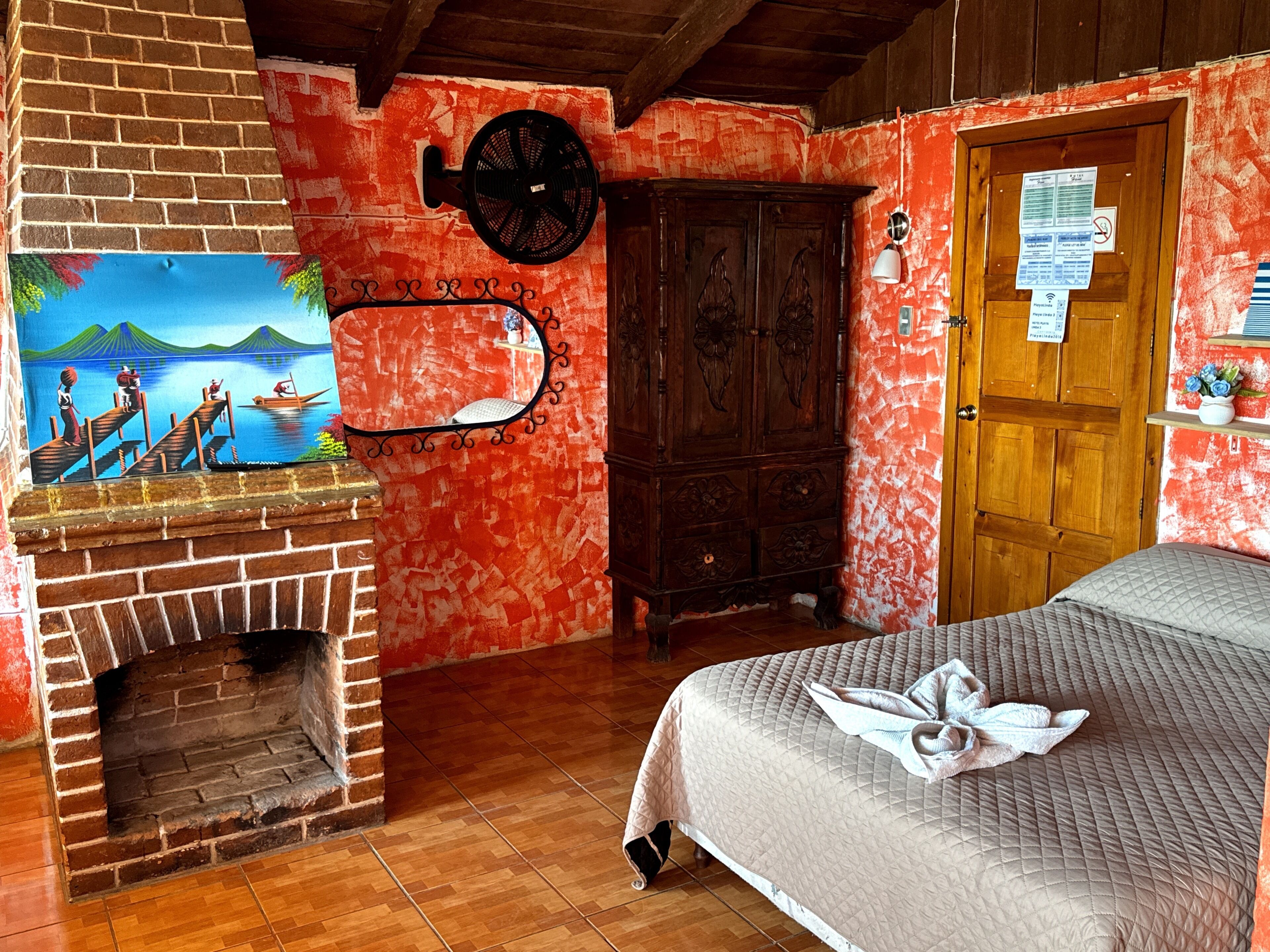 Quarto clássico, sacada, vista para o lago | Wi-Fi de cortesia