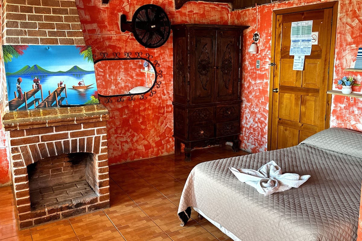 Classic Room, Balcony, Lake View | Free WiFi