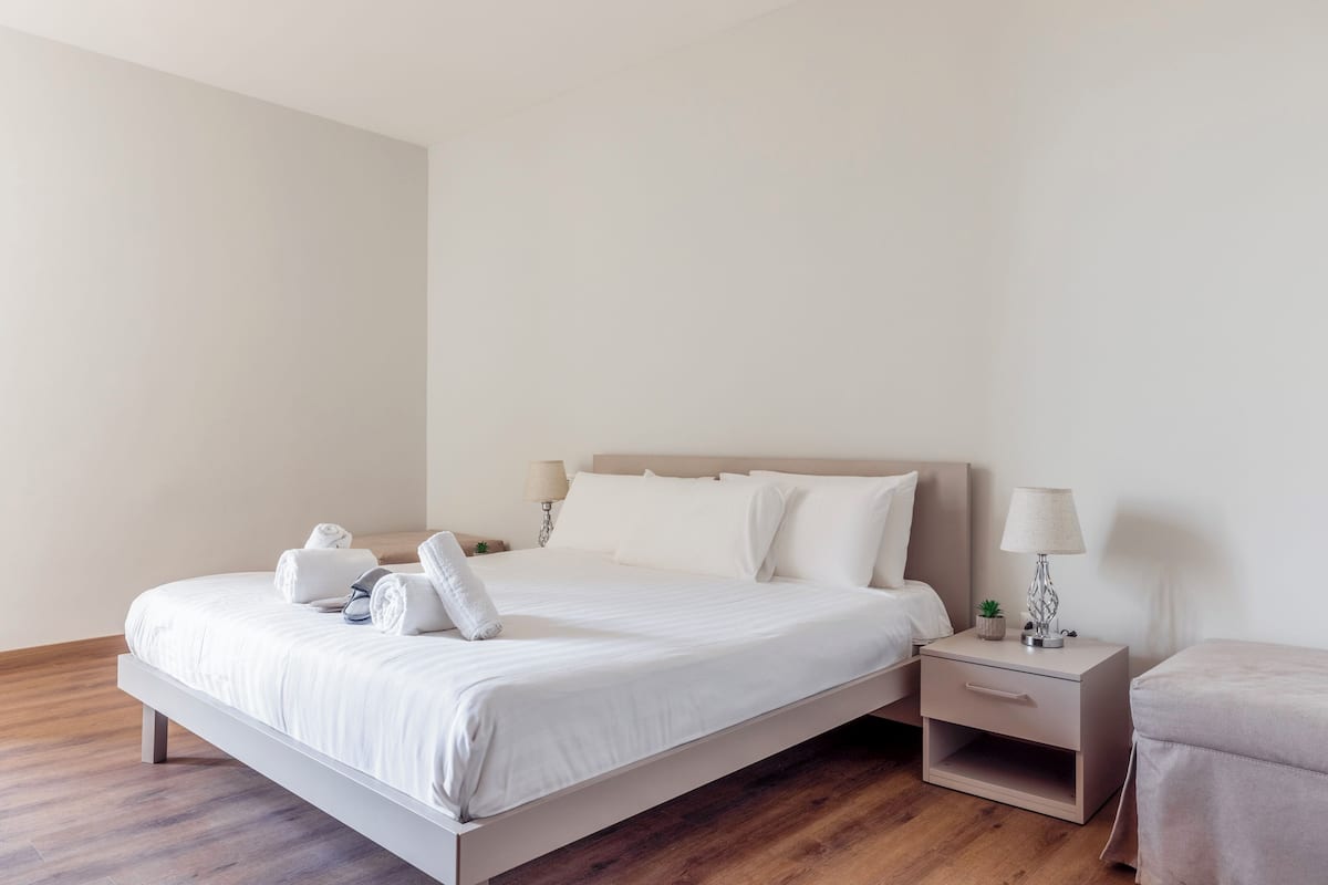 Frette Italian sheets, premium bedding, memory-foam beds, minibar