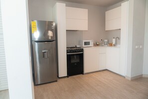 Fridge, microwave, stovetop