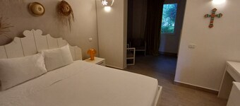 Tracadero Marina 32 Apt, 1 Hab.