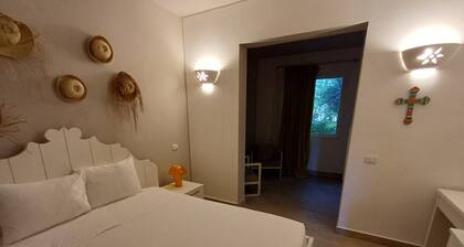 Tracadero Marina 32 Apt, 1 Hab.