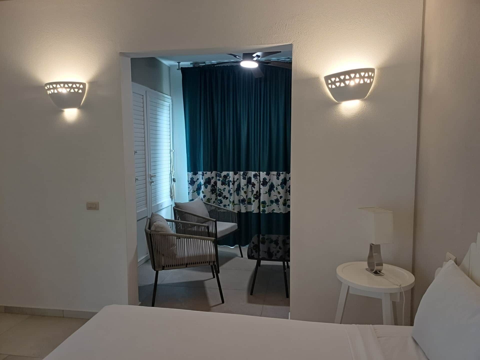 1 camera, Wi-Fi, lenzuola