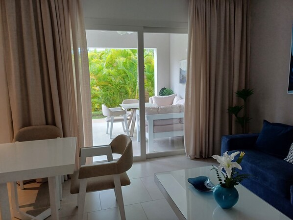 Living area - Tracadero Marina 42 Apt, 1 Hab. (Dominicus)