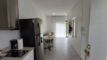 Microwave, coffee/tea maker