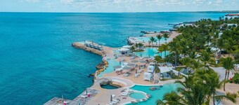 Tracadero Villa 104, 3 Bedrooms. Private Pool