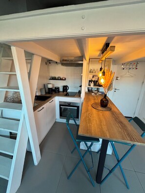 Oven, stovetop, dishwasher
