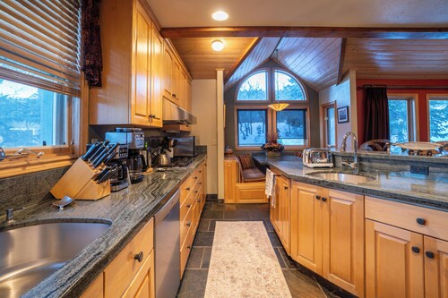 3-bedroom Cabin Near Main St. Park City