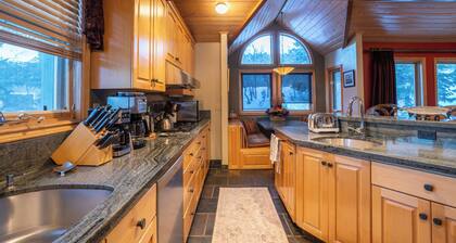 3-bedroom Cabin Near Main St. Park City