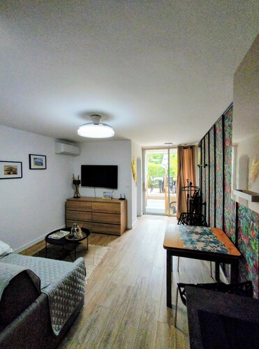 Magnificent Studio close to the sea.