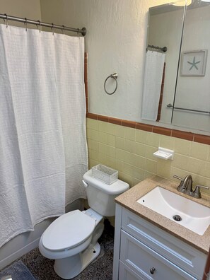 Handtücher, Seife, Toilettenpapier