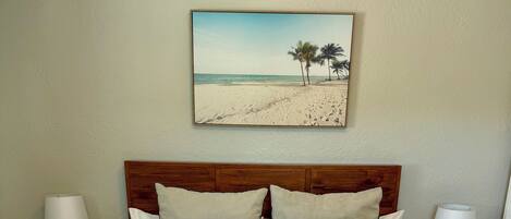 2 dormitoris, planxa i posts de planxar, wifi i roba de llit