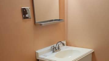 Single Room | Bathroom