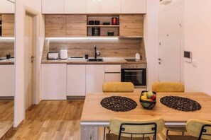 Dining - MT One-bedroom boho apartment, Budva (Budva)