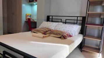 1 bedroom, WiFi, bed sheets