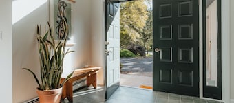 Wooded Rhinebeck-Beacon area Escape w/Outdoor Spa