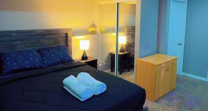 Private Basement Suite in Brandon – Kitchenette, Dining & Comfort
