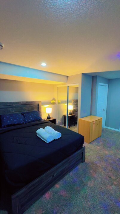 Private Basement Suite in Brandon – Kitchenette, Dining & Comfort