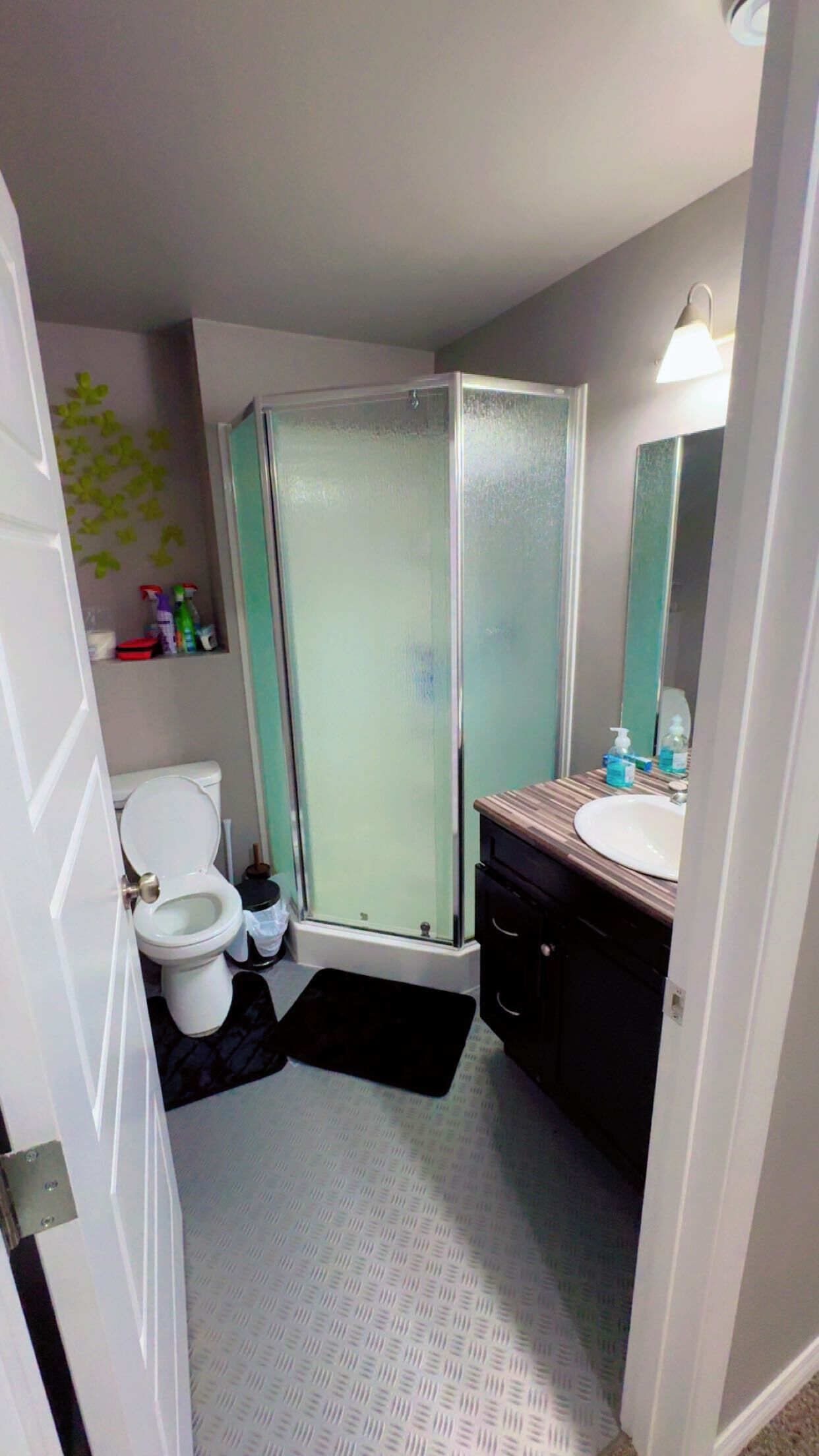 Towels, soap, toilet paper