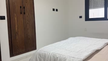 1 bedroom, iron/ironing board, free WiFi, wheelchair access
