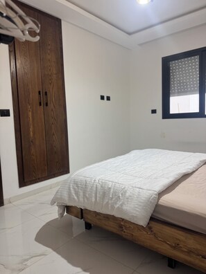 1 chambre, fer et planche à repasser, Wi-Fi gratuit