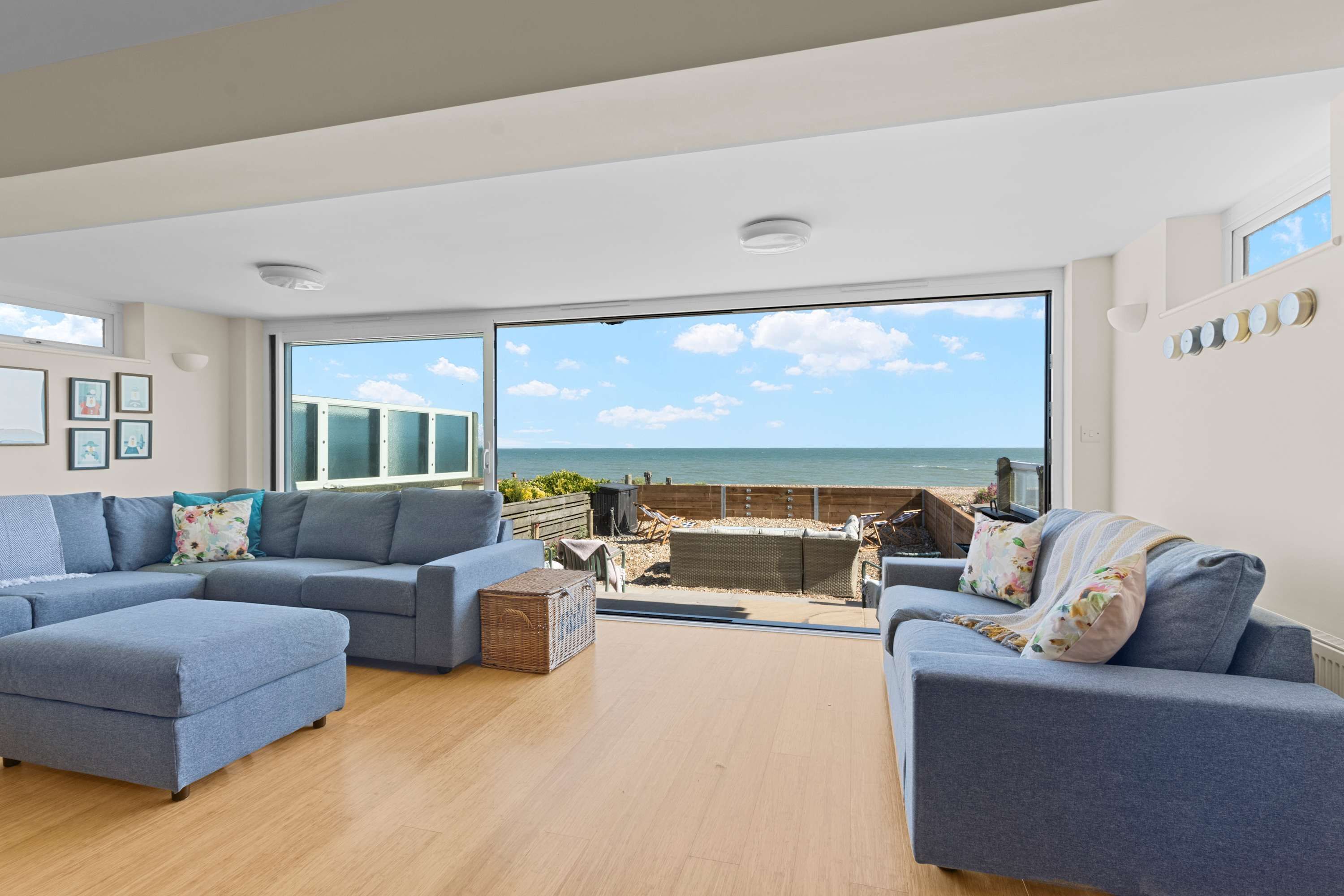 House | 5 bedrooms, Internet