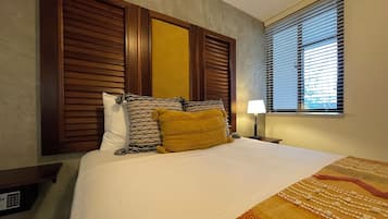 Tweepersoonskamer, balkon, uitzicht op de binnenplaats | Een kluis op de kamer, een strijkplank/strijkijzer, gratis wifi