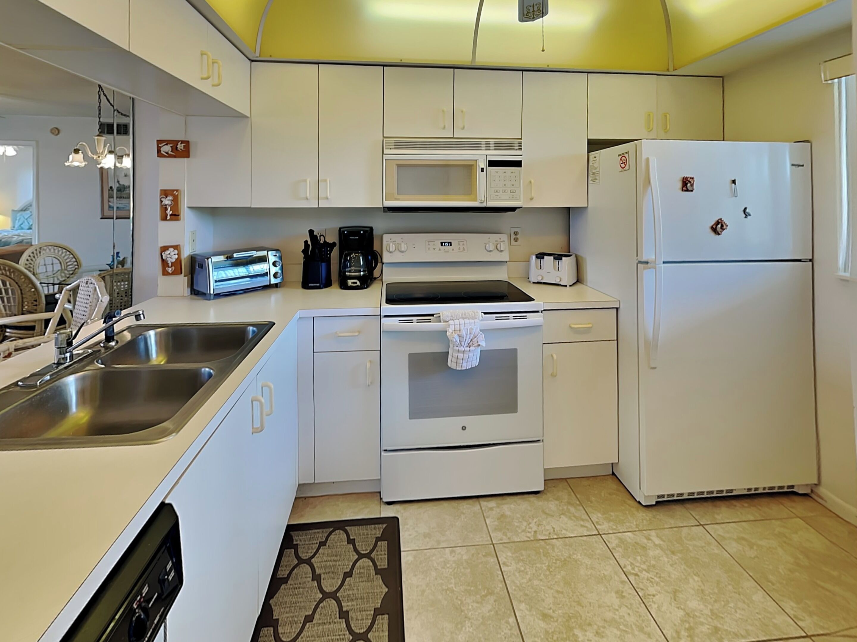 Condo (2 Bedrooms) | Property amenity