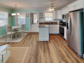 House (2 Bedrooms) | Property amenity - The Tides Retreat by Distinctive Beach Rentals (Fort Myers Beach)