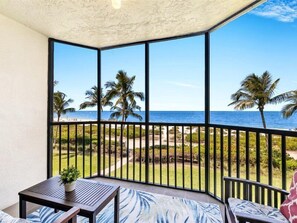 Condo (2 Bedrooms) | Property amenity