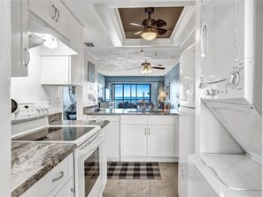 Condo (2 Bedrooms) | Property amenity