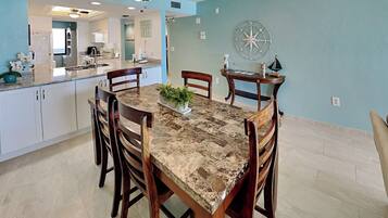 Condo (2 Bedrooms) | Property amenity